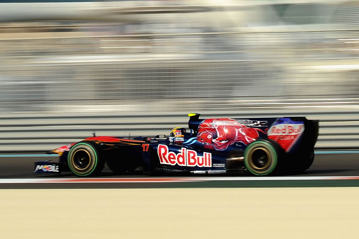 Red Bull's Sebastian Vettel wins F1 title