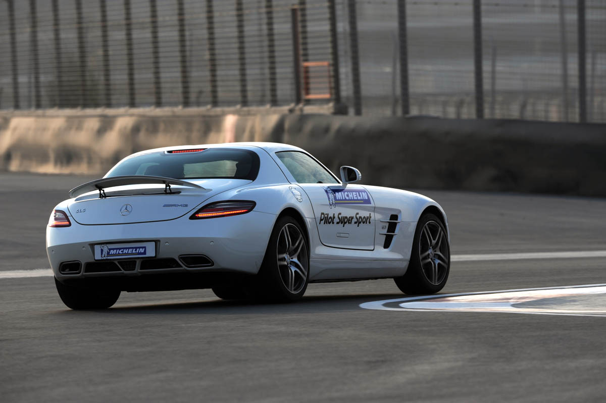Mercedes SLS AMG