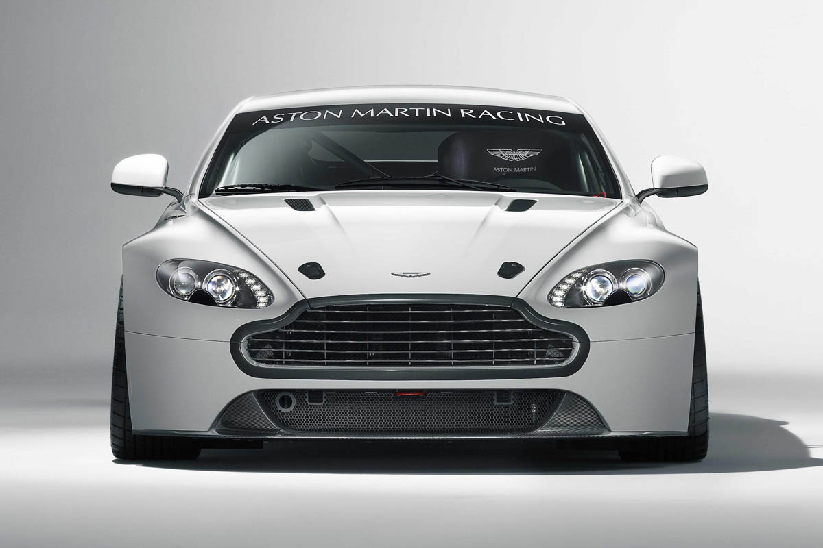 Aston Martin V8 Vantage GT4 racer
