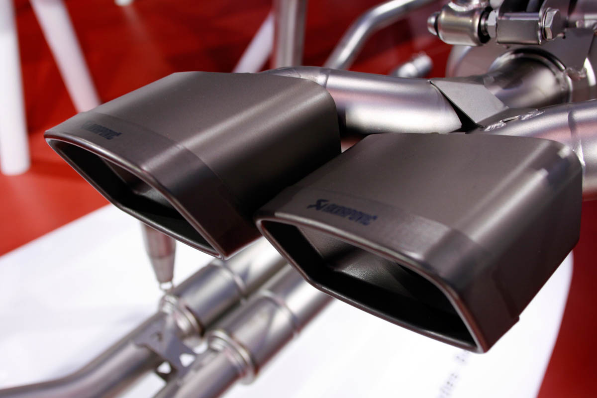 Akrapovic exhaust for Merc C63