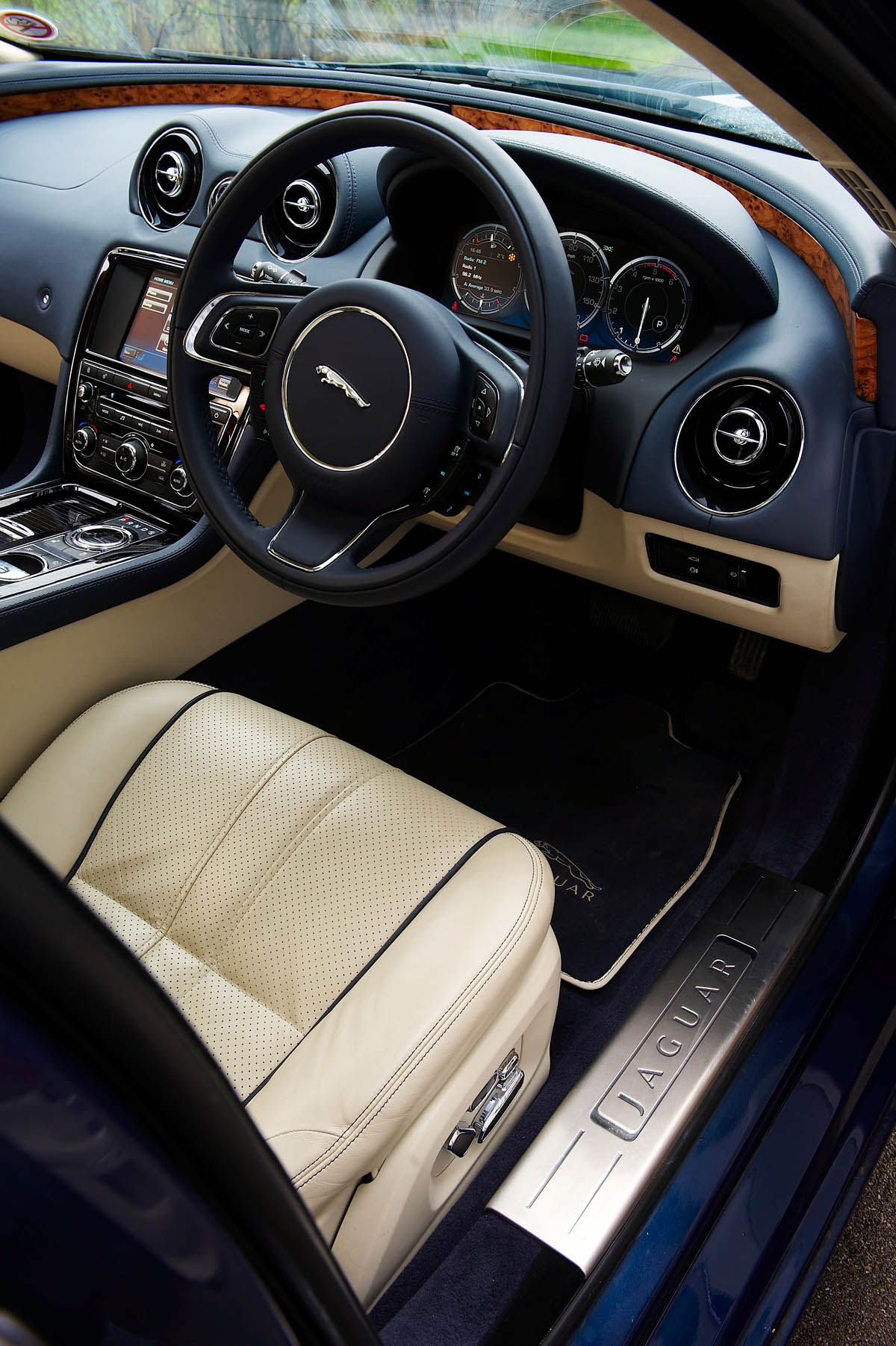 Jaguar XJ 5.0L V8 review