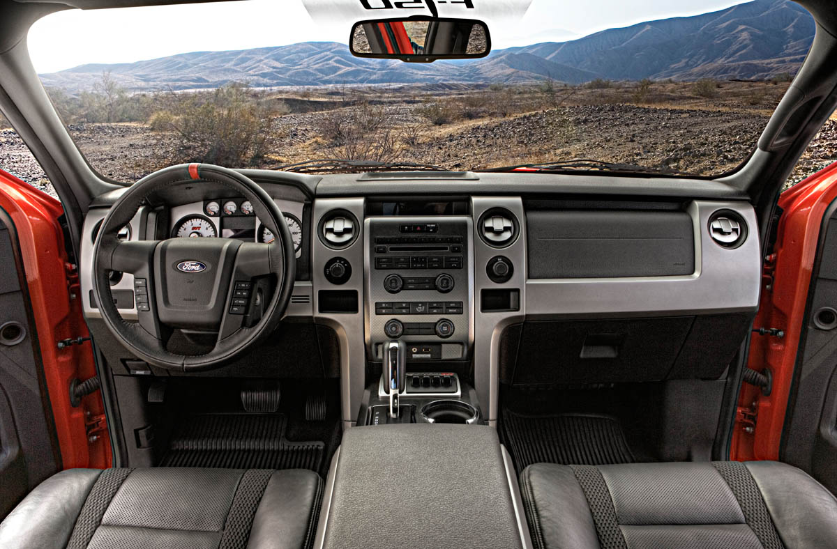 Ford F-150 SVT Raptor pick up review