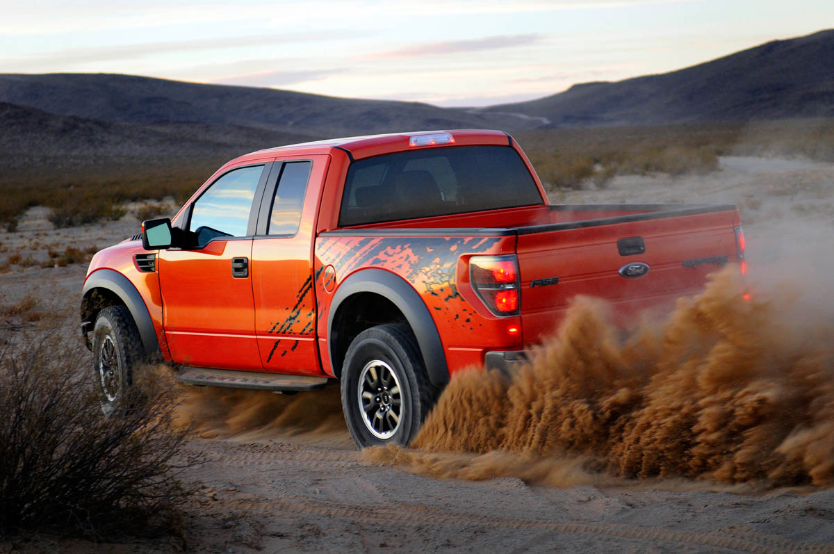 Ford F-150 SVT Raptor pick up review