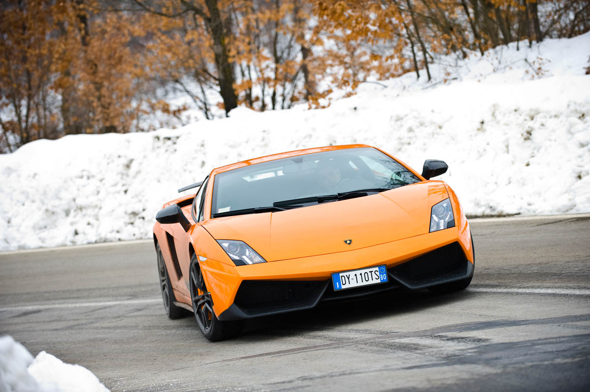 Lamborghini Gallardo LP570-4 Superleggera review