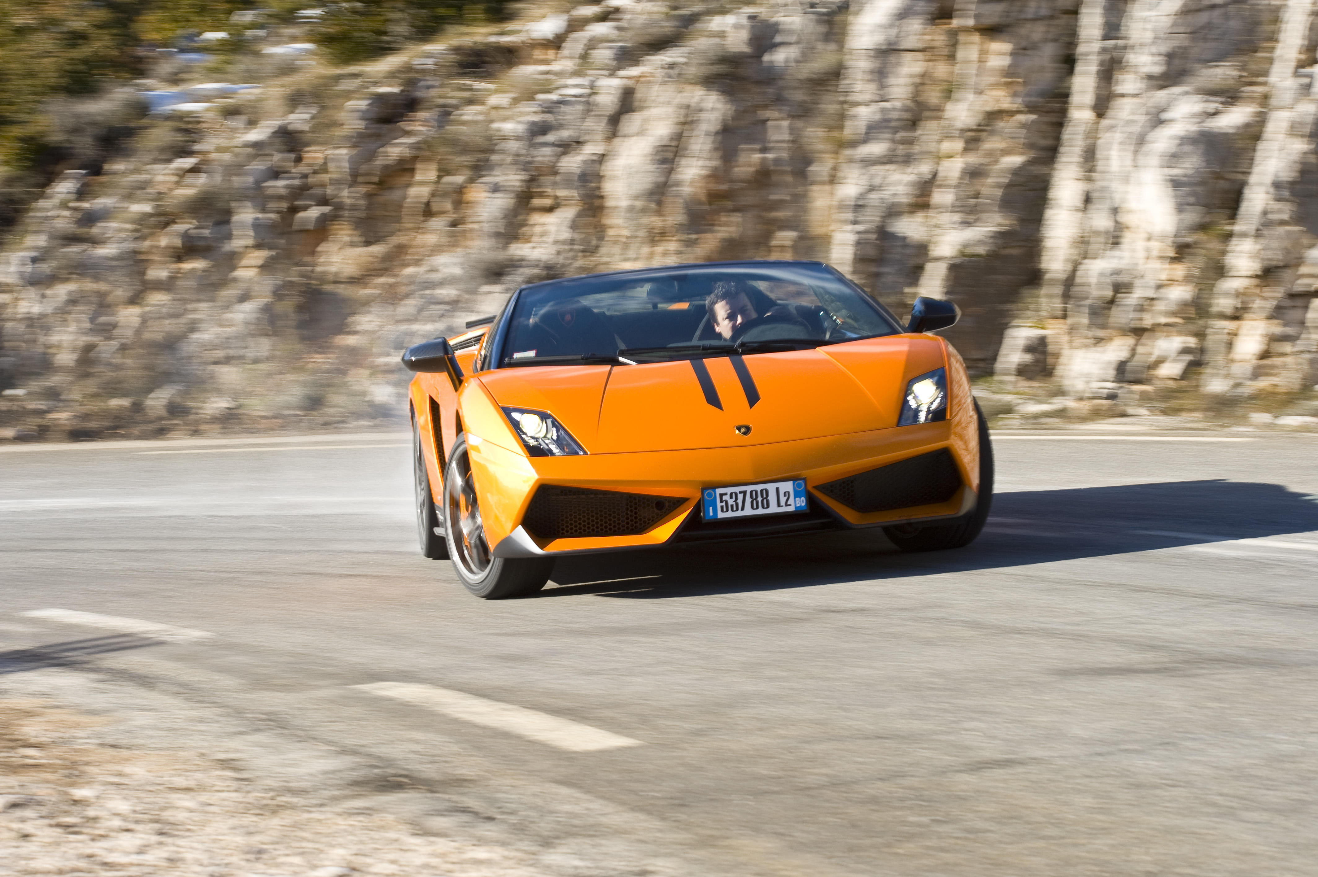 Lambo Performante cornering