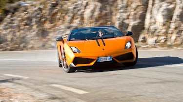 Lambo Performante cornering