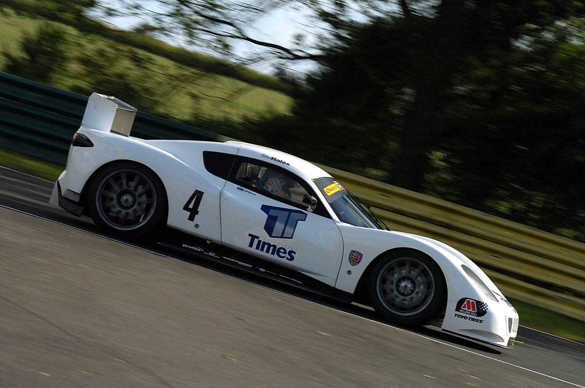 Chevron GR8 racing car review