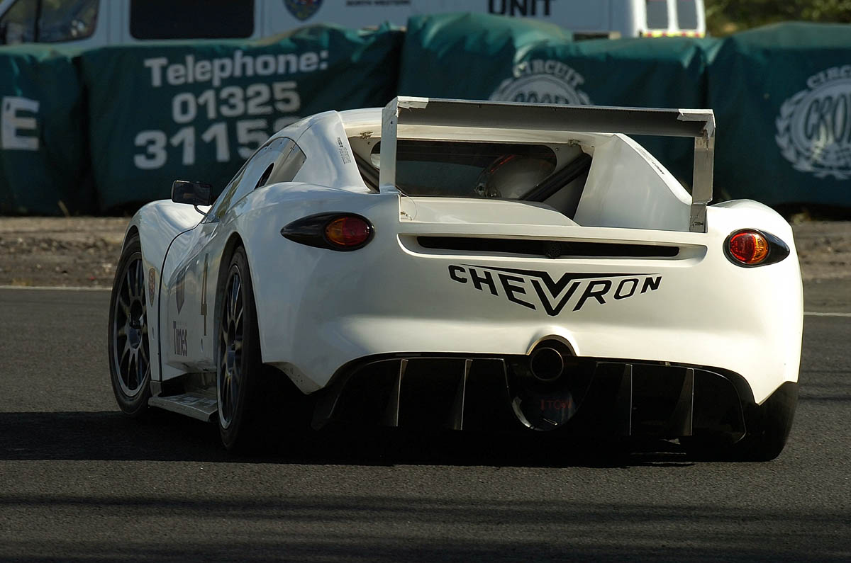 Chevron GR8 racing car review