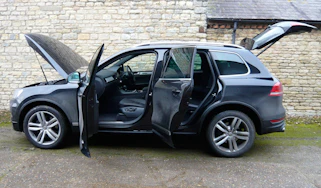 VW Touareg V8 TDI review