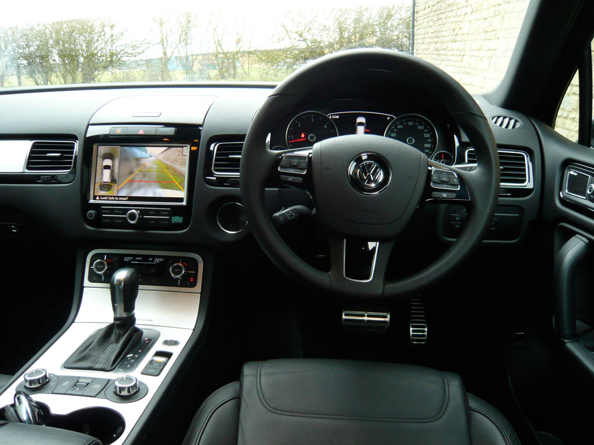 VW Touareg V8 TDI review