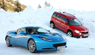Skoda Yeti meets Lotus Evora in snow