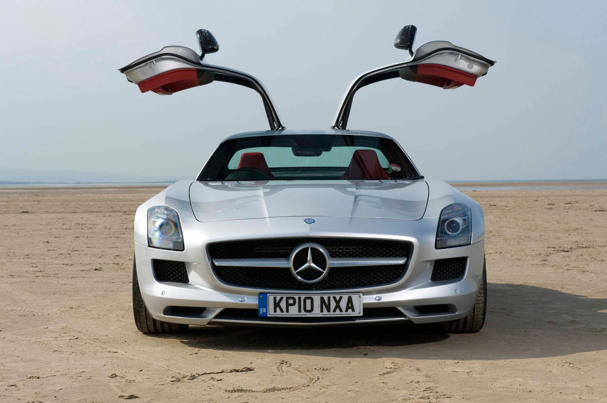 Mercedes SLS AMG v Ferrari 599, Porsche 911, Aston Martin, Audi R8 and Bristol Fighter