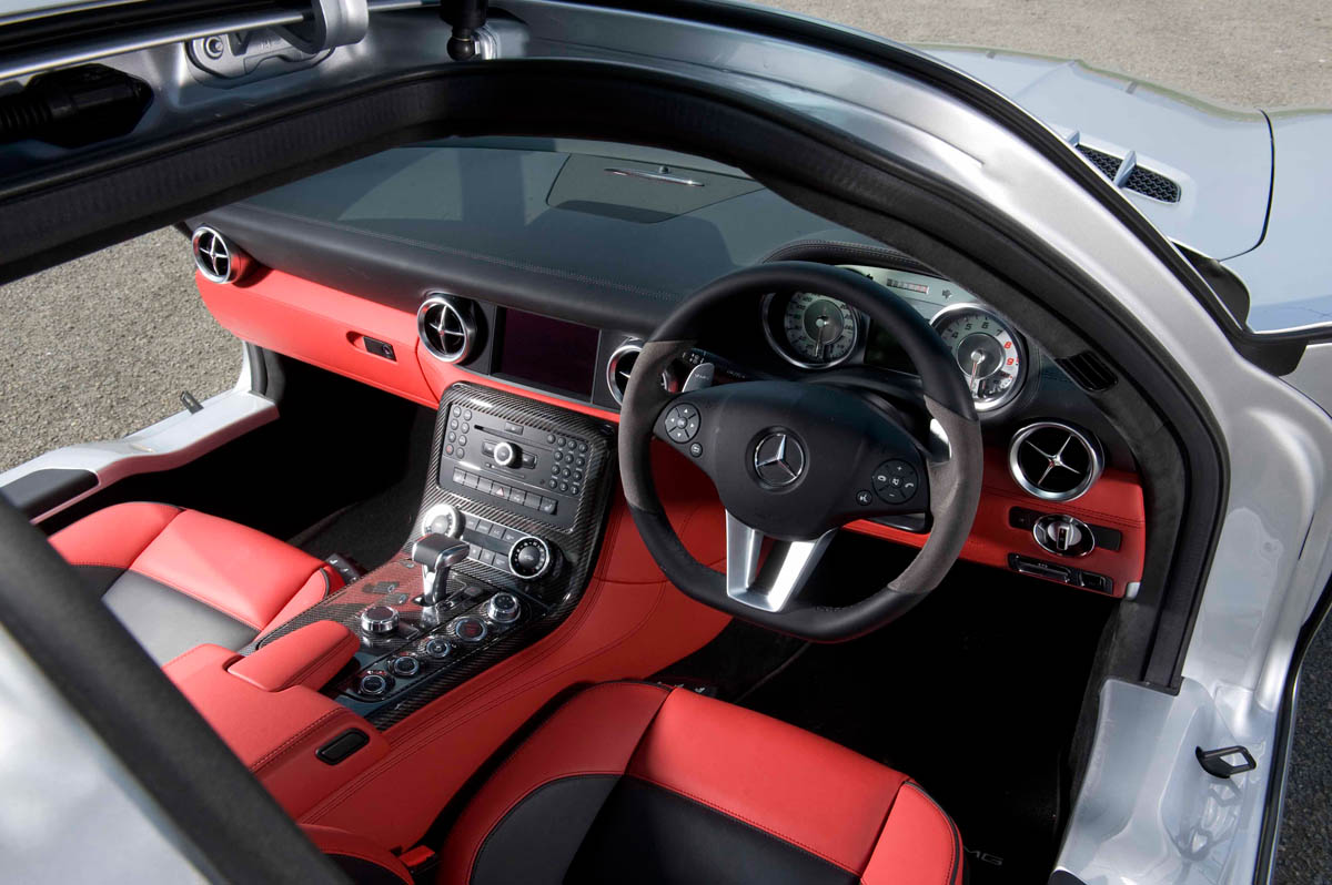 Mercedes SLS AMG v Ferrari 599, Porsche 911, Aston Martin, Audi R8 and Bristol Fighter