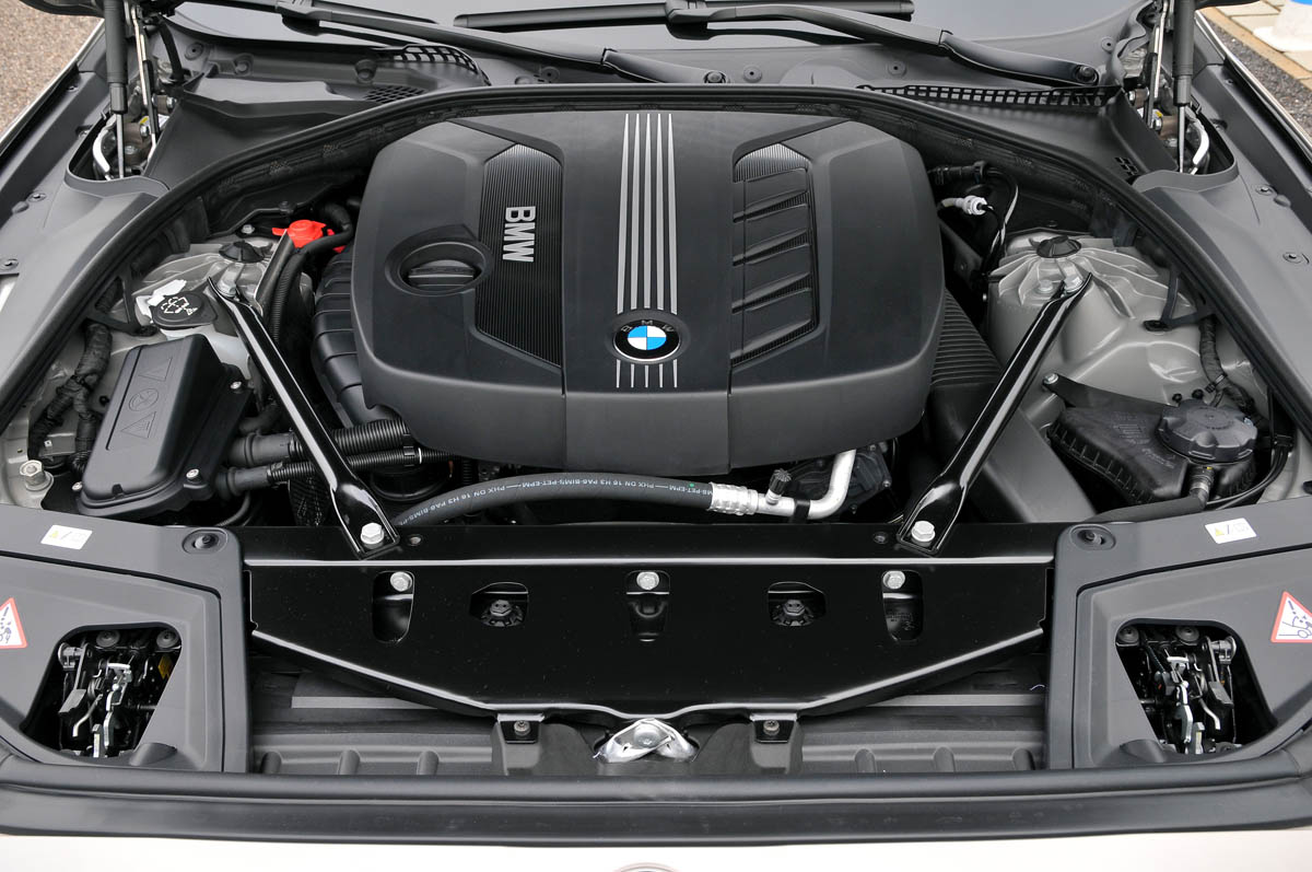 BMW 530d SE Touring review