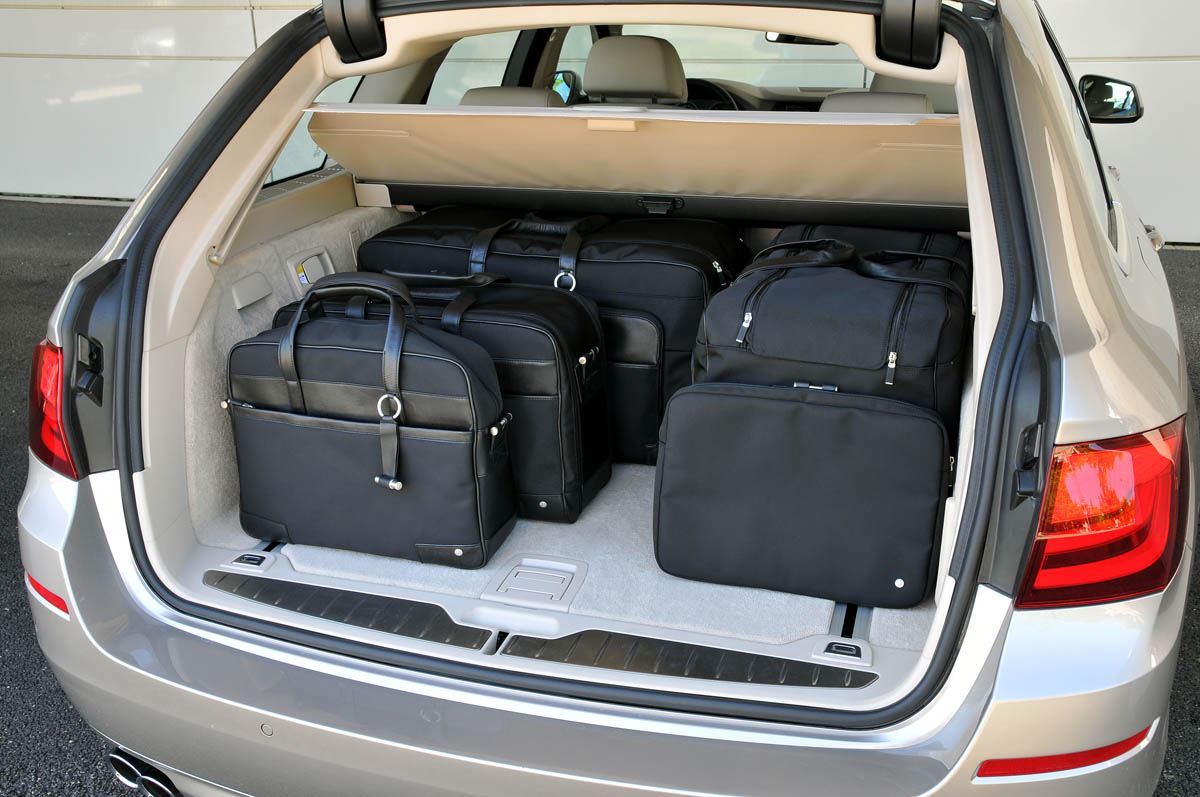 BMW 530d SE Touring review