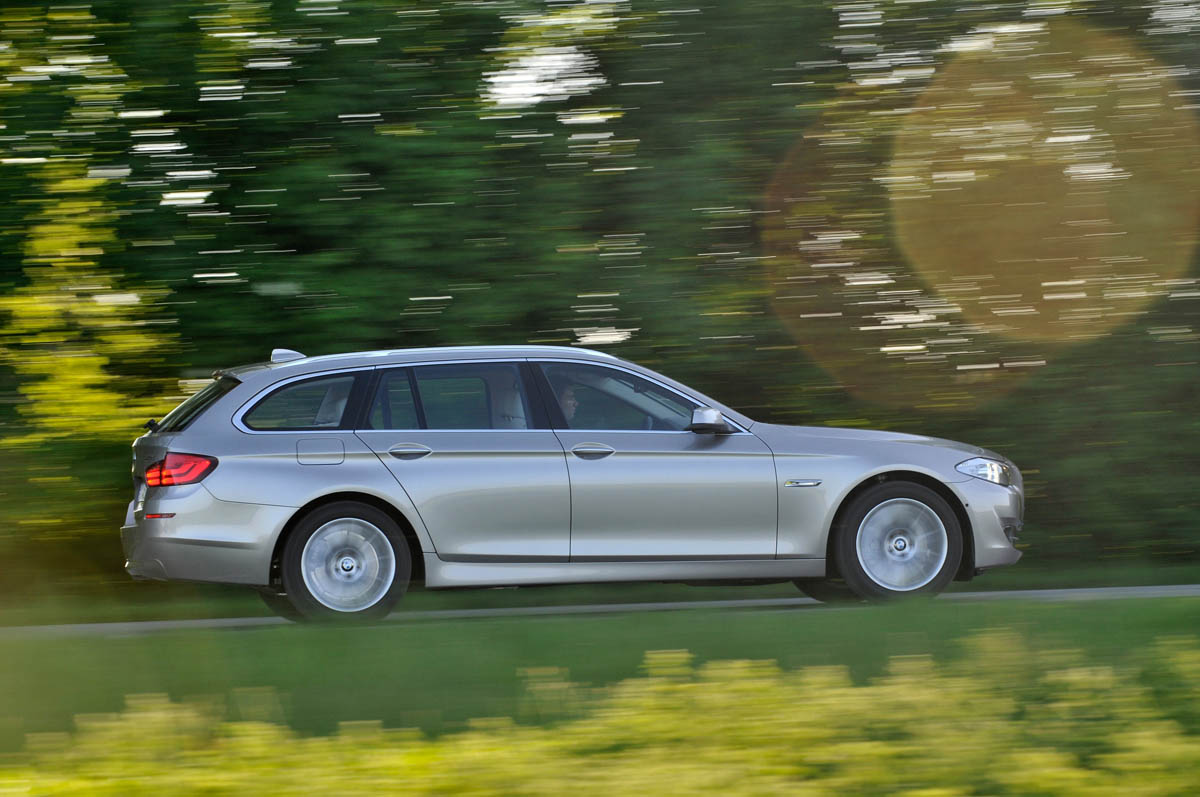 BMW 530d SE Touring review