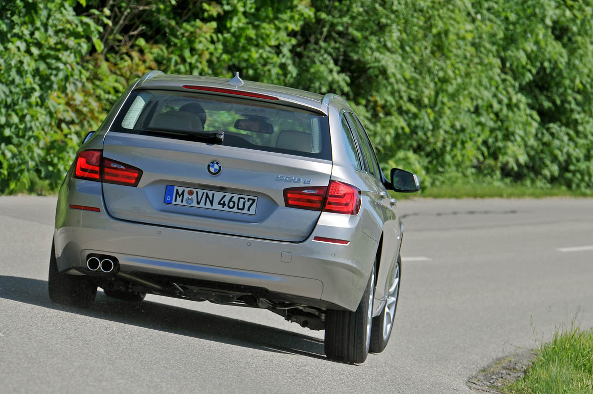 BMW 530d SE Touring review