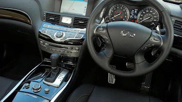 Infiniti M37S saloon review