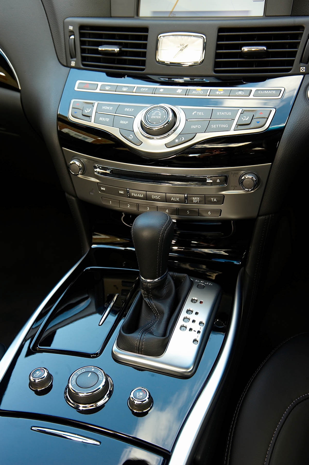 Infiniti M37s saloon review