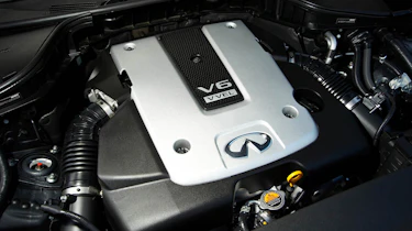 Infiniti M37s saloon review