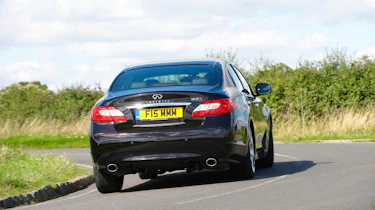 Infiniti M37s saloon review