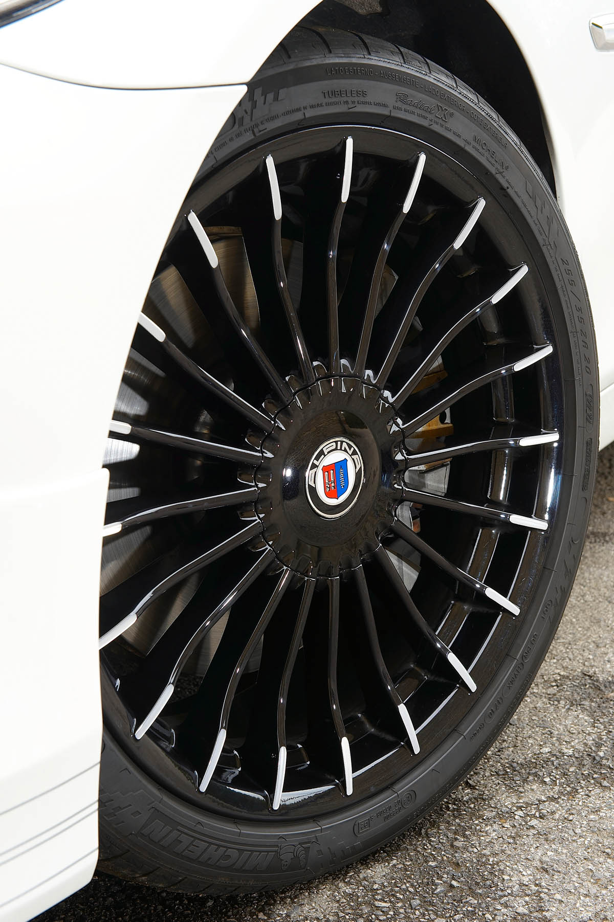 Alpina B5 Biturbo 'BMW M5' review