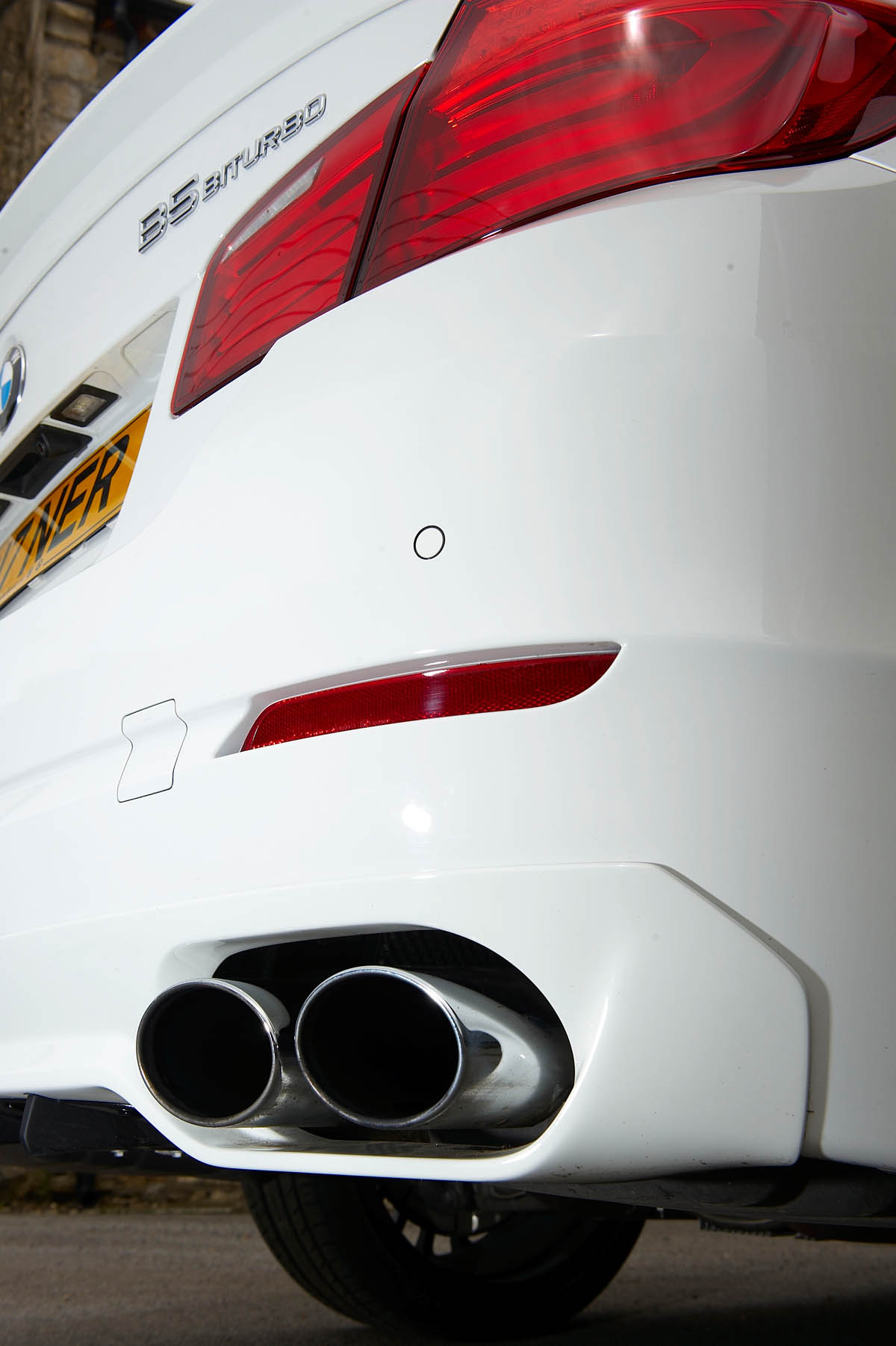Alpina B5 Biturbo 'BMW M5' review