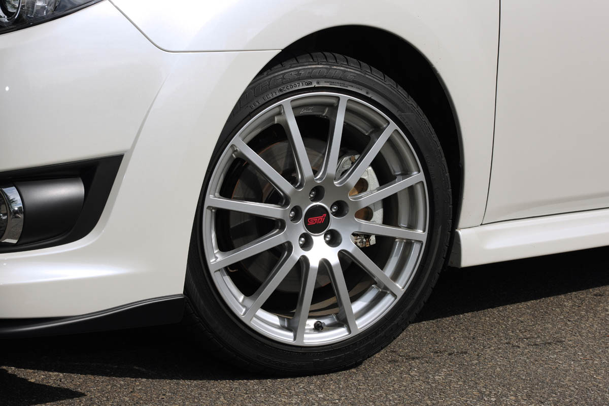 Subaru Legacy 2.5GT tS review
