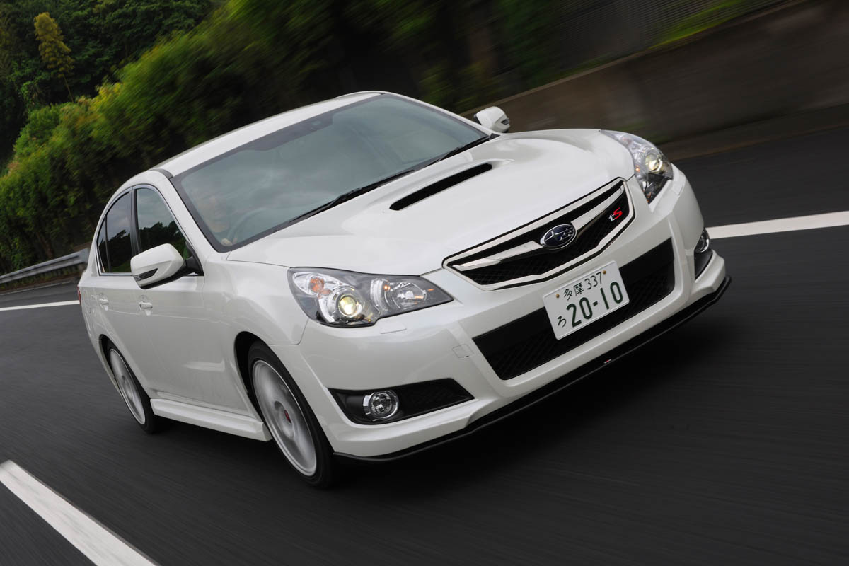 Subaru Legacy 2.5GT tS review