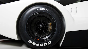 Caterham Lola SP/300R track car