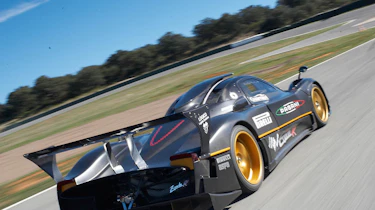 Pagani Zonda R on-track video