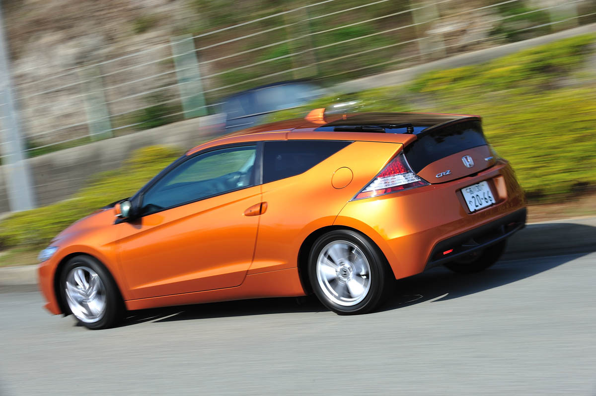 Honda CR-Z hybrid sports coupe review