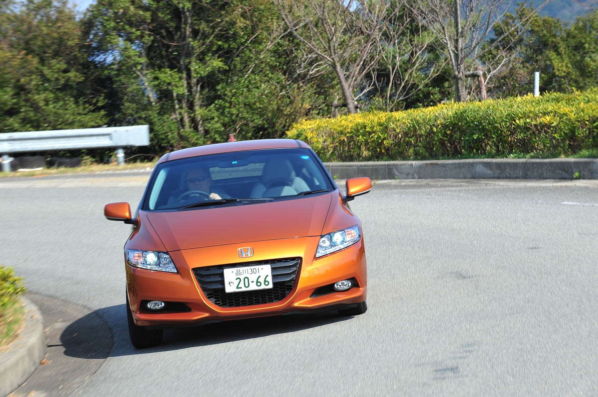 Honda CR-Z hybrid sports coupe review