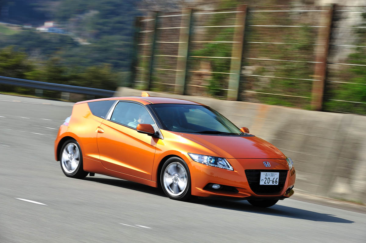 Honda CR-Z hybrid sports coupe review