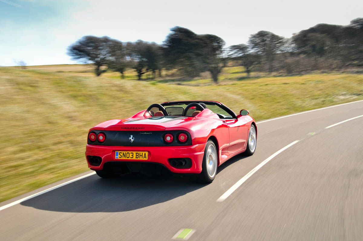 Porsche Boxter Spyder v Ferrari 360 Spider