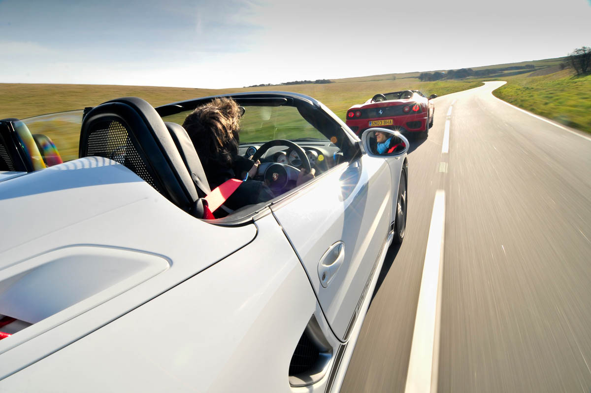 Porsche Boxter Spyder v Ferrari 360 Spider