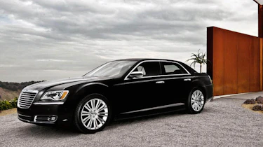 New Chrysler 300C sports saloon