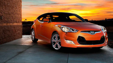 Hyundai Veloster coupe revealed