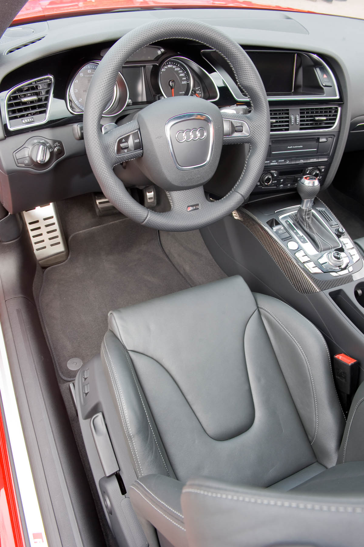Audi RS5 quattro coupe review