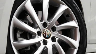 Alfa Romeo Giulietta 1.4 MultiAir review