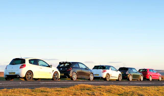 Citroen DS3 Racing v hot hatch rivals video