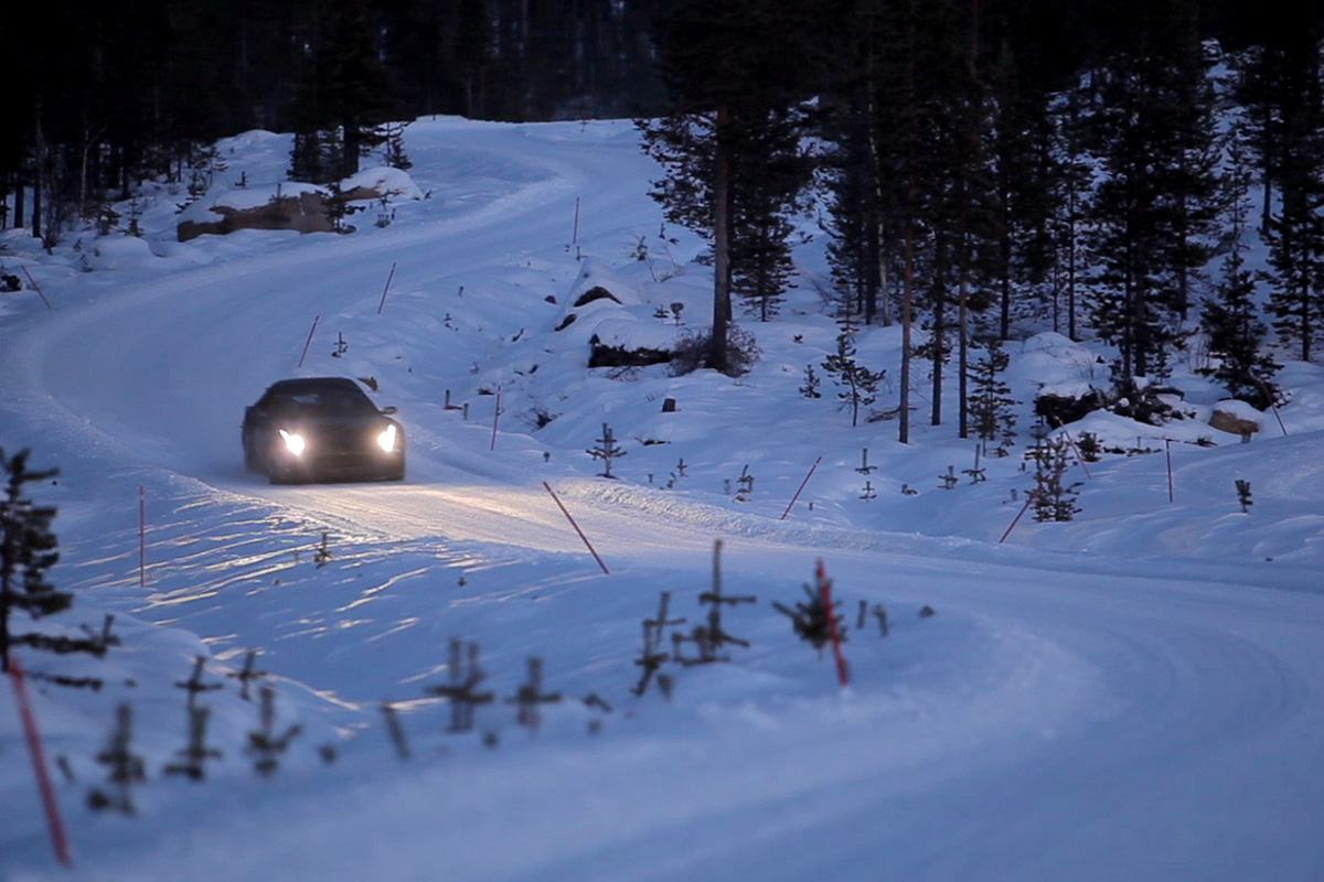 Four-wheel-drive Ferrari FF supercar