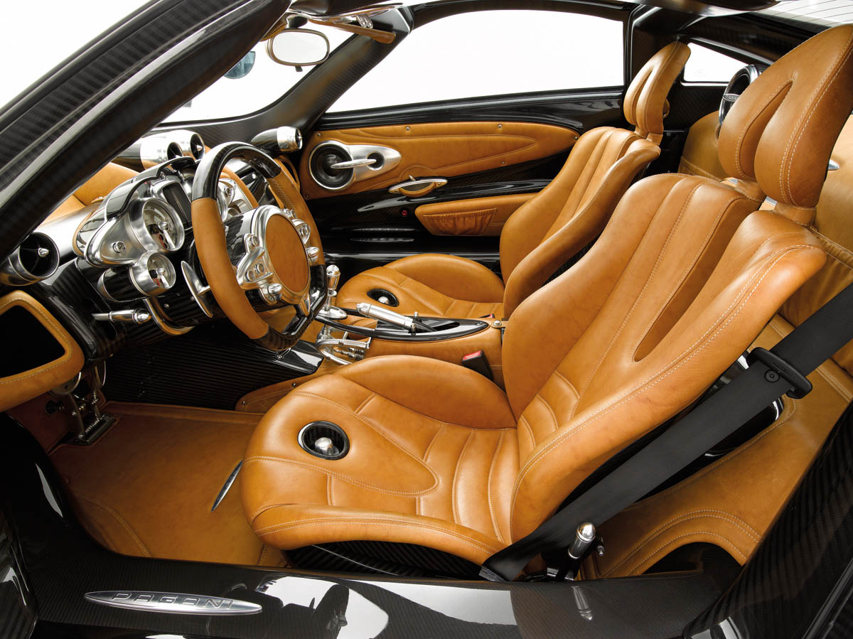 New 700bhp Pagani Huayra