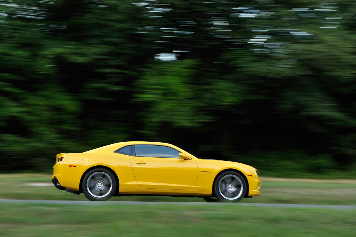 Chevrolet Camaro muscle car review
