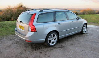 Volvo V50 DrivE review
