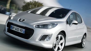 New Peugeot 308 hatchback revealed
