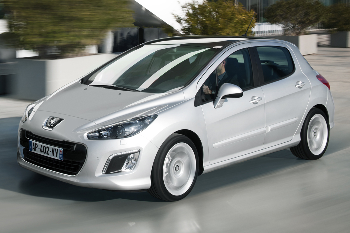 New Peugeot 308 hatchback revealed