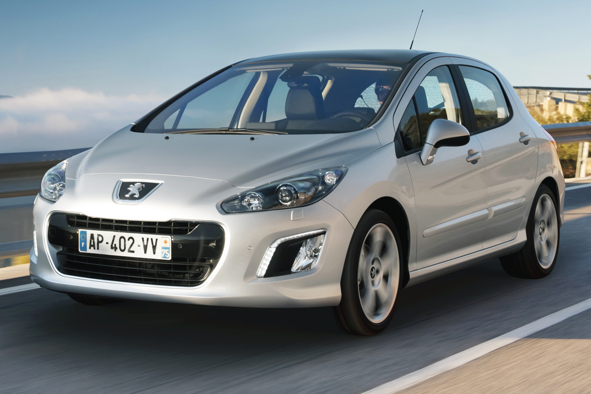 New Peugeot 308 hatchback revealed