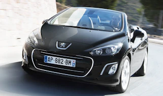 New Peugeot 308 hatchback revealed