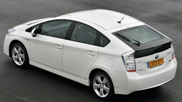 Toyota Prius T Spirit 1.8 auto review